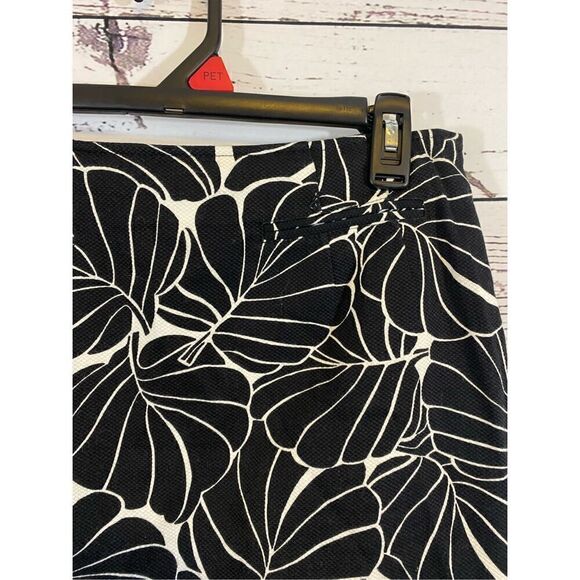 Talbots Cotton Spandex Pencil Skirt with side slit in Black and White Size 8P - Picture 3 of 7
